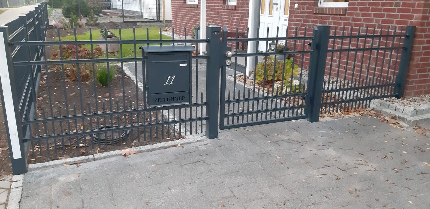 Briefkastenanlagen und Paketkästen