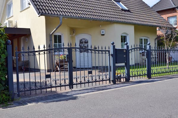 Schmiedezäune